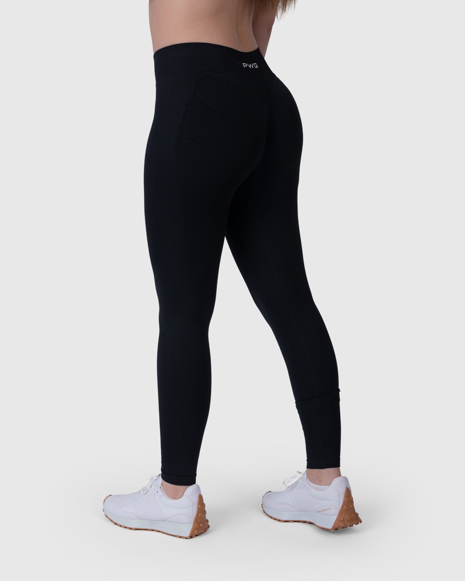 Form Sculpting Leggings - Black