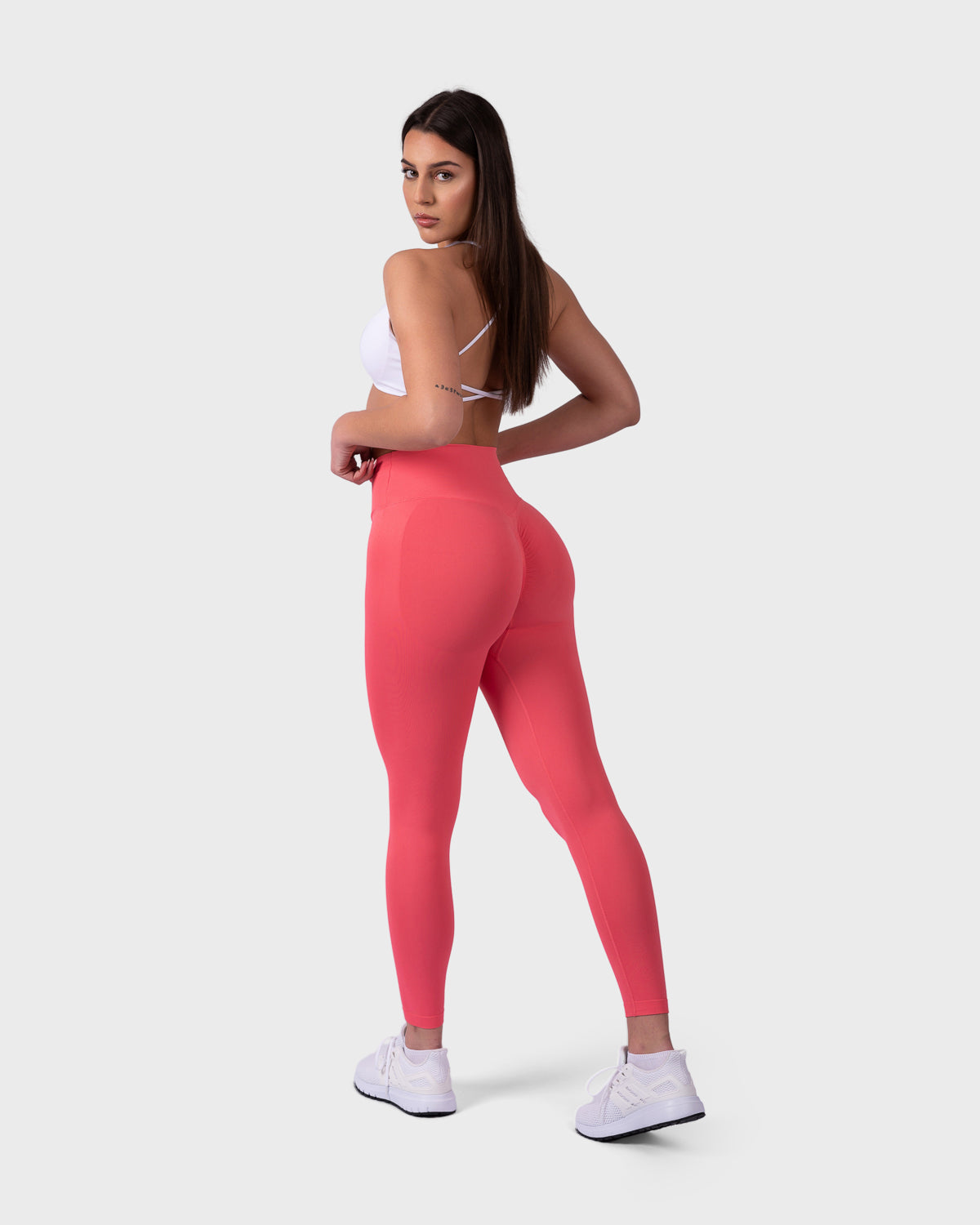 PWG Active Evolve Sculpt V-waist leggings in Bubblegum - Scrunch design with a breathable fabric