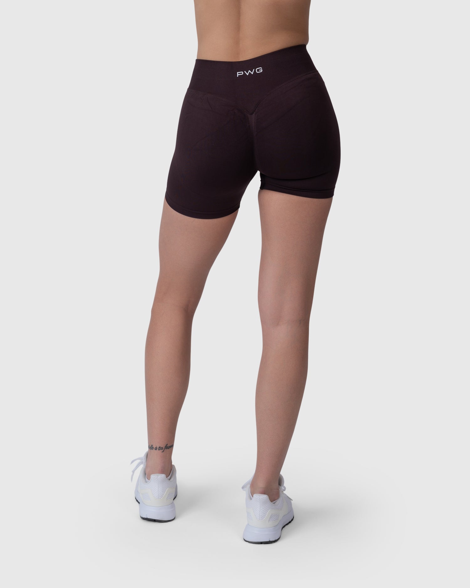Form Sculpting Shorts - Mocha