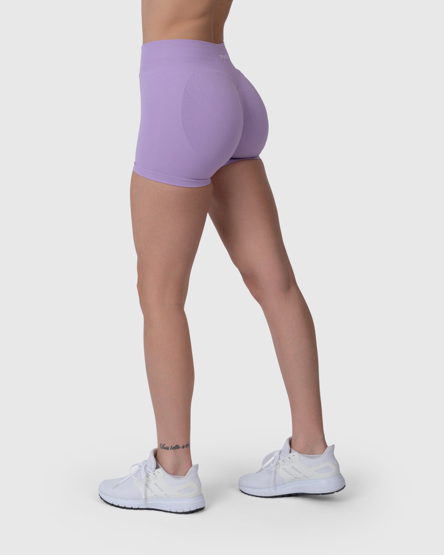 Form Sculpting Shorts - Lavender