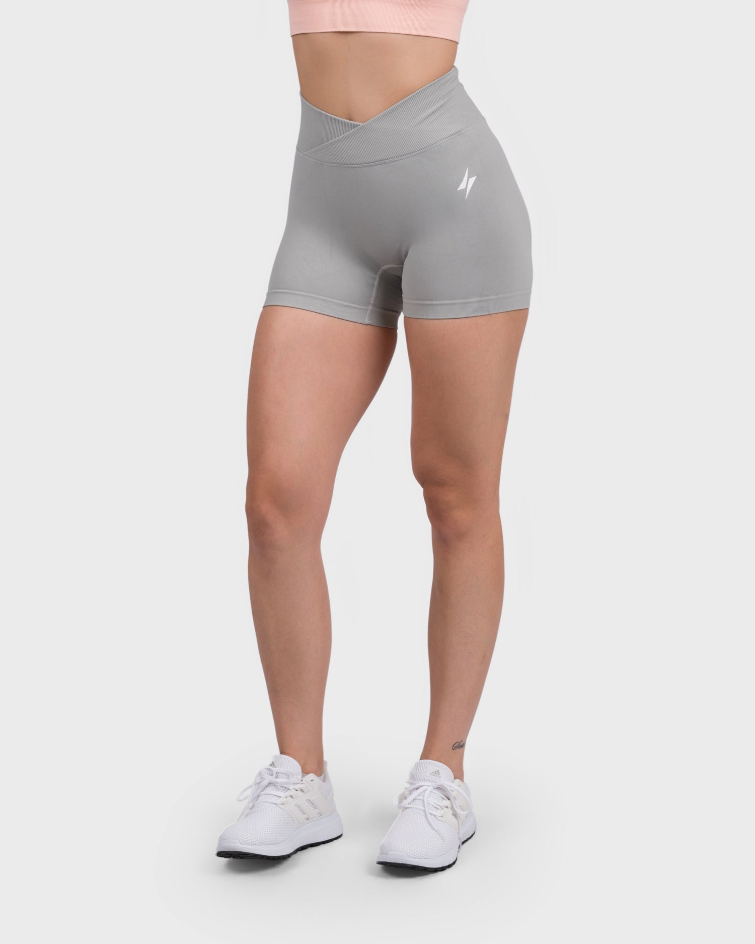 Evolve V-Sculpt Shorts - Light Grey